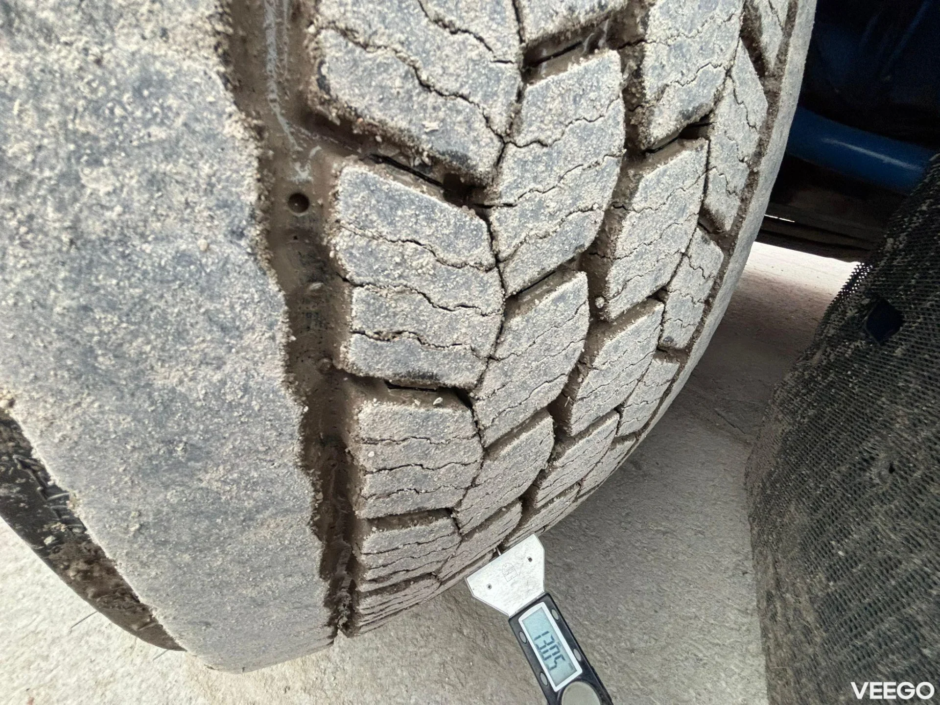 Volvo FH16 HIAB 855E-7 / PLATFORM L=6454 mm 488kW