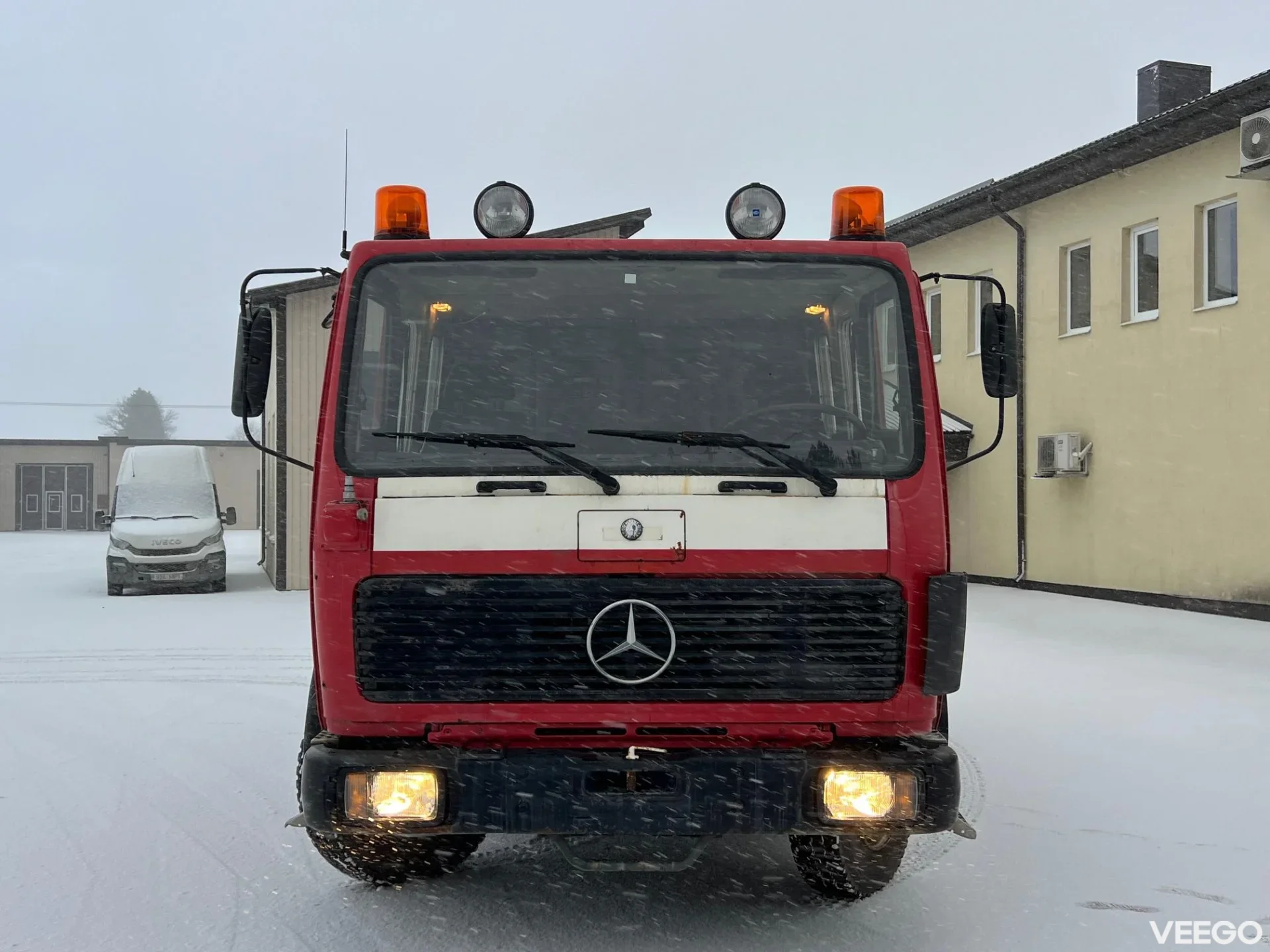 Mercedes-Benz 1222 F 159kW