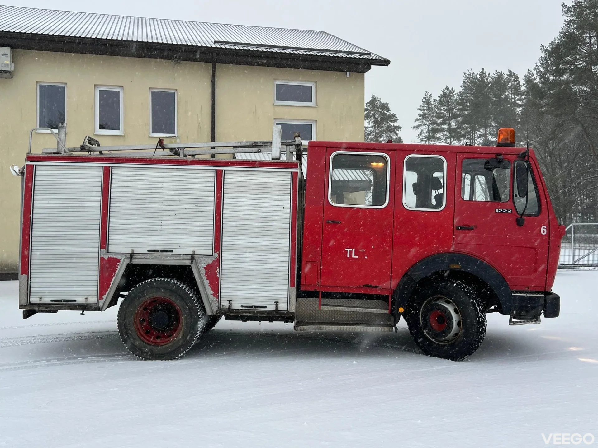 Mercedes-Benz 1222 F 159kW