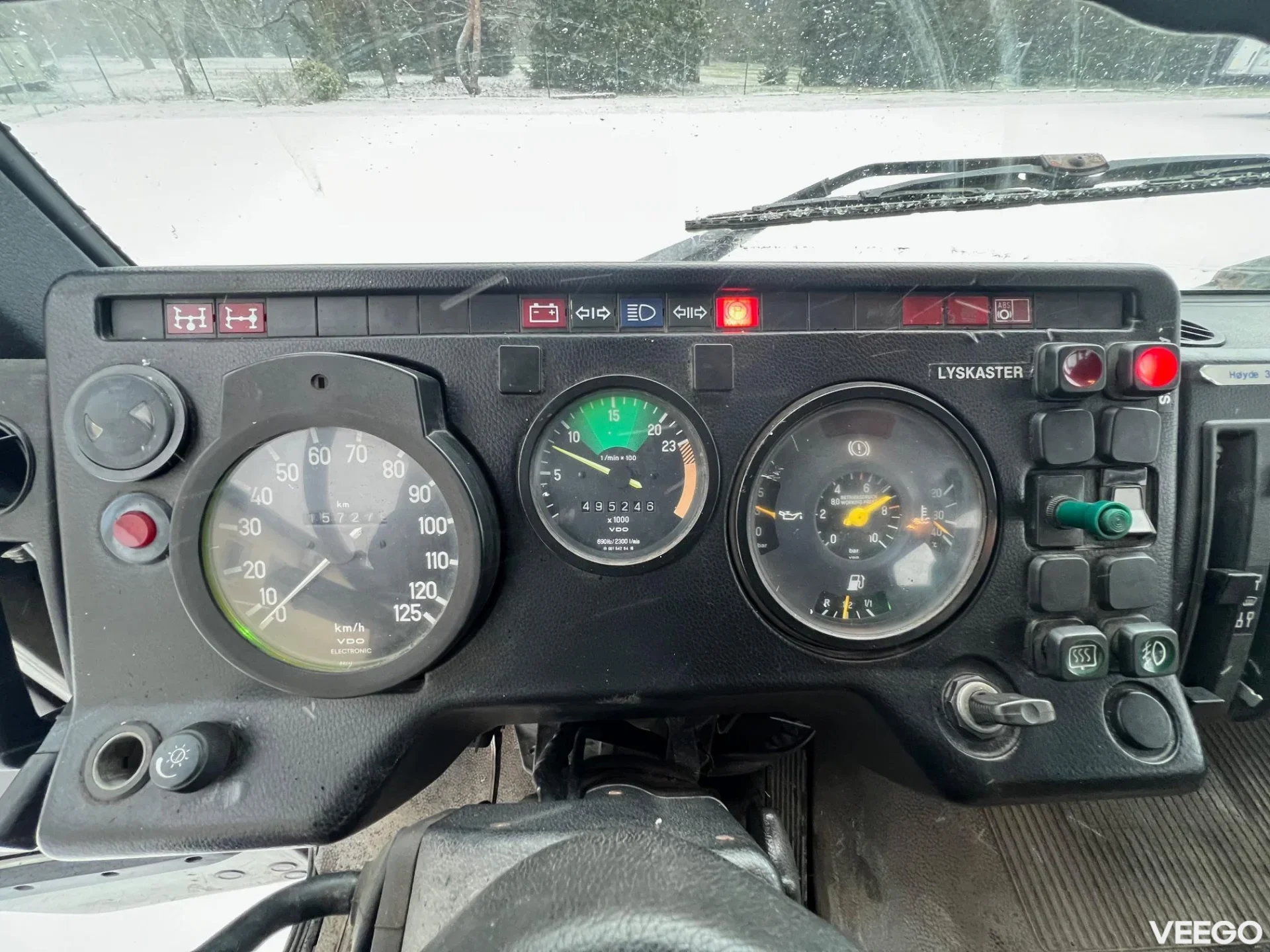 Mercedes-Benz 1222 F 159kW