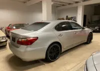 Lexus LS 460 AWD 4.6 270kW thumbnail