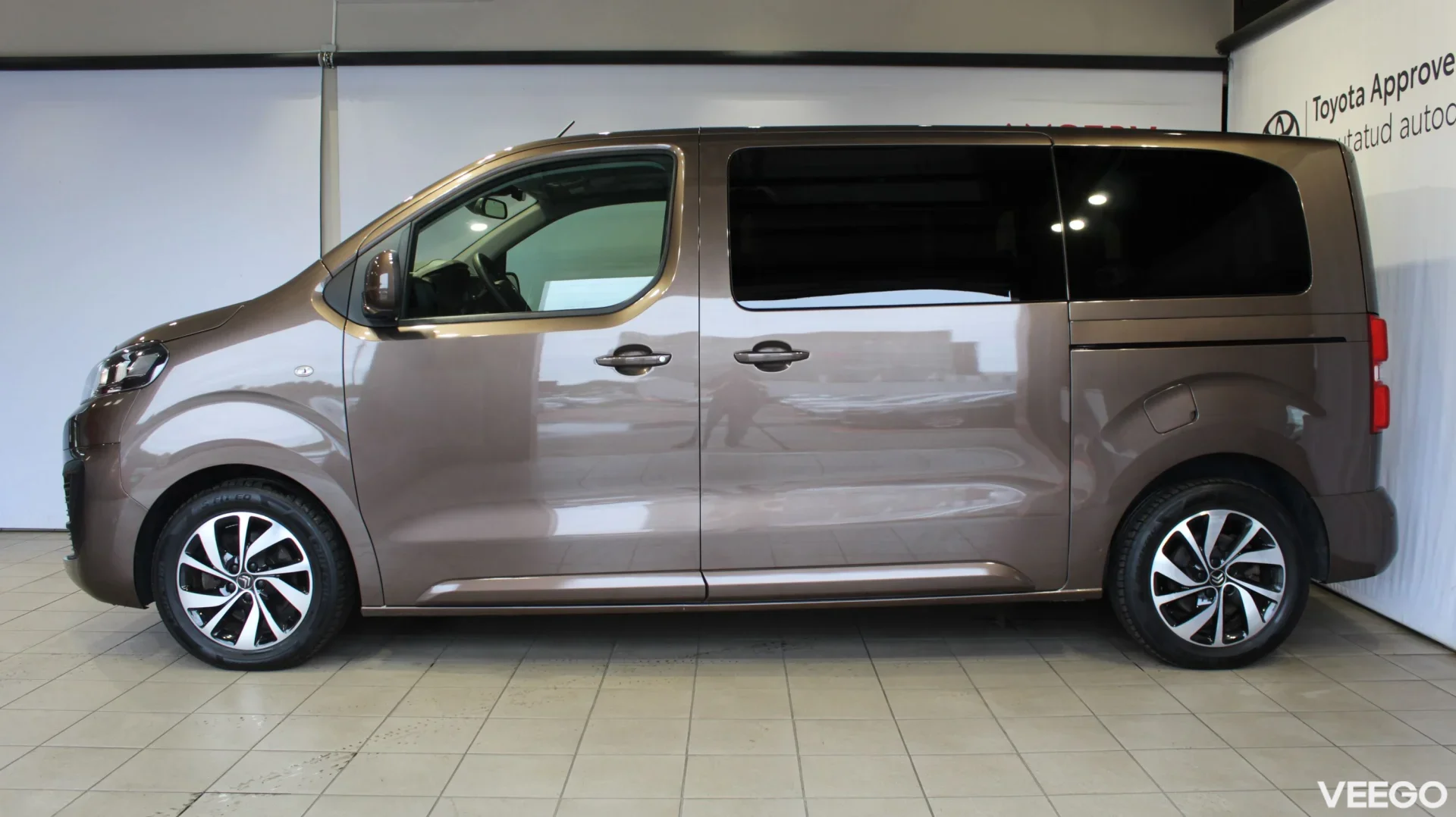 Citroen Jumpy Spacetourer Feel 1.5 88kW
