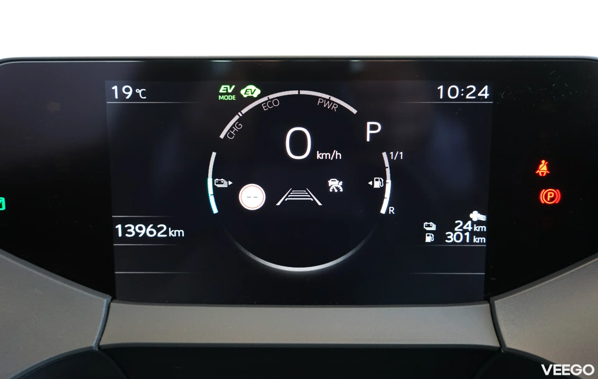 Toyota Prius Luxury Plug-In Hybrid 2 111kW