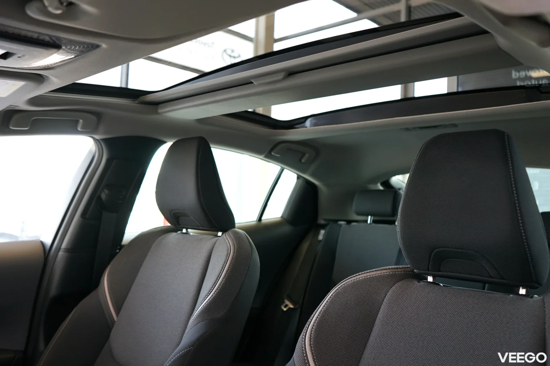 Toyota Prius Luxury Plug-In Hybrid 2 111kW