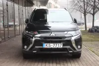 Mitsubishi Outlander Black Edition SDA AS&G 7 seat 2.0 110kW thumbnail