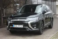Mitsubishi Outlander Black Edition SDA AS&G 7 seat 2.0 110kW thumbnail
