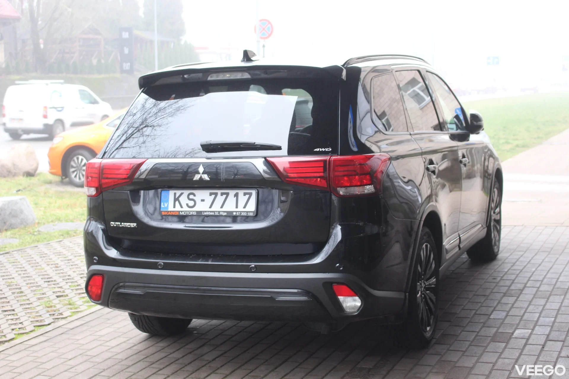 Mitsubishi Outlander Black Edition SDA AS&G 7 seat 2.0 110kW