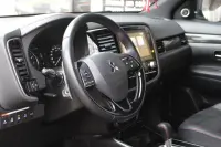 Mitsubishi Outlander Black Edition SDA AS&G 7 seat 2.0 110kW thumbnail