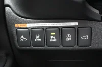 Mitsubishi Outlander Black Edition SDA AS&G 7 seat 2.0 110kW thumbnail