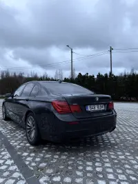 BMW 740 3.0 225kW thumbnail