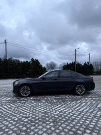 BMW 740 3.0 225kW thumbnail