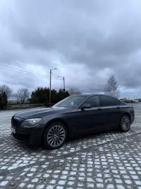 BMW 740 3.0 225kW thumbnail