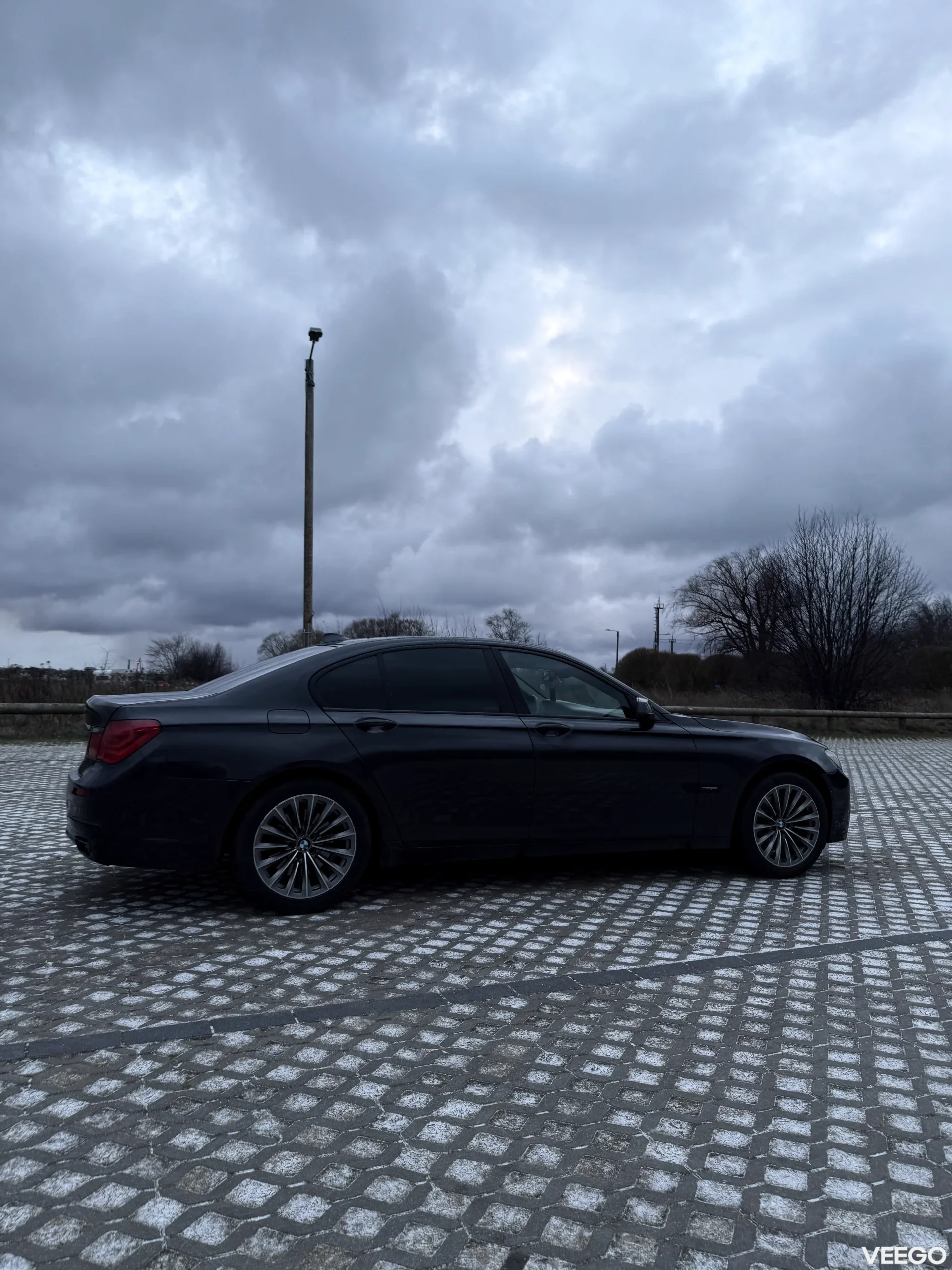 BMW 740 3.0 225kW