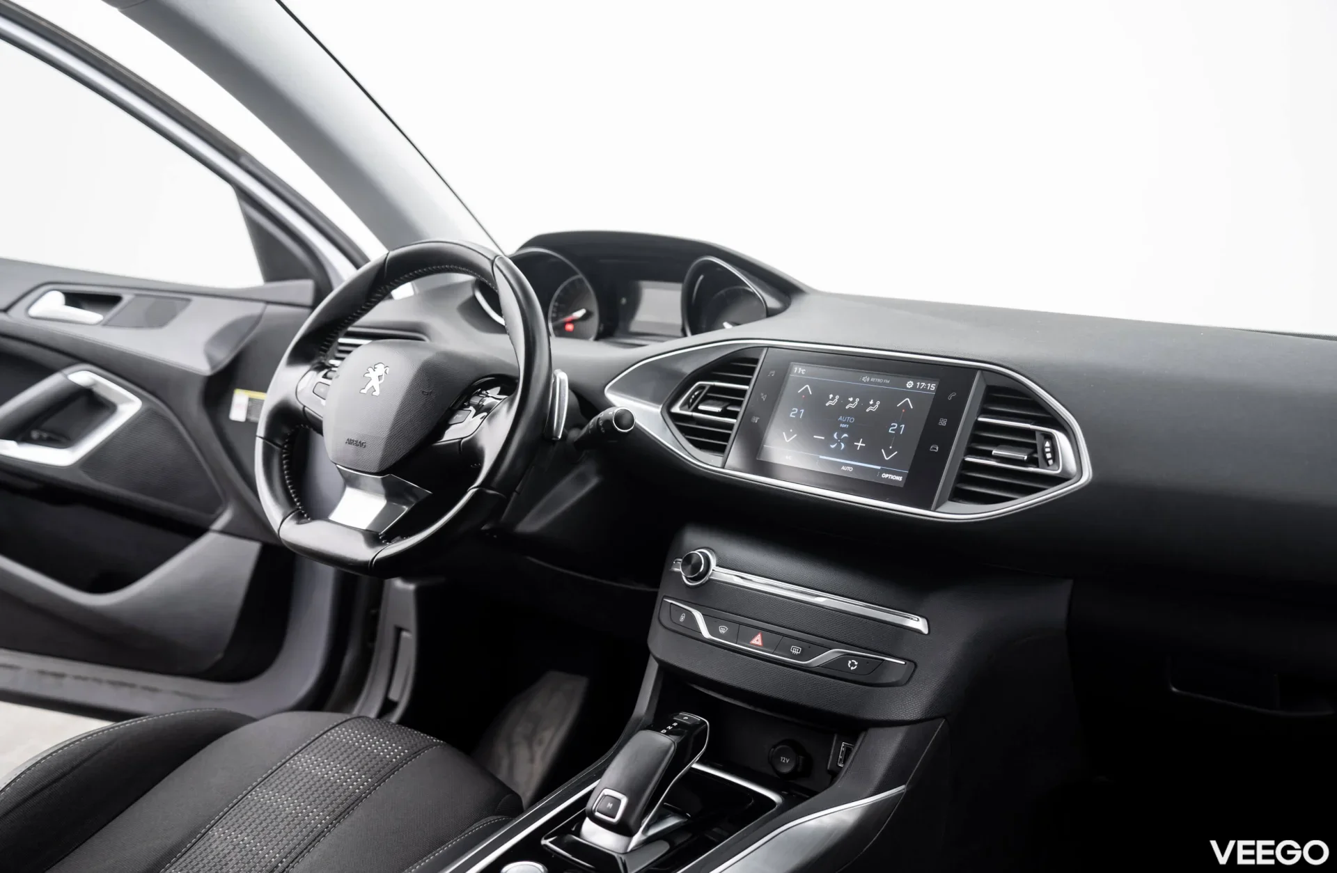 Peugeot 308 PureTech 130 1.2 96kW