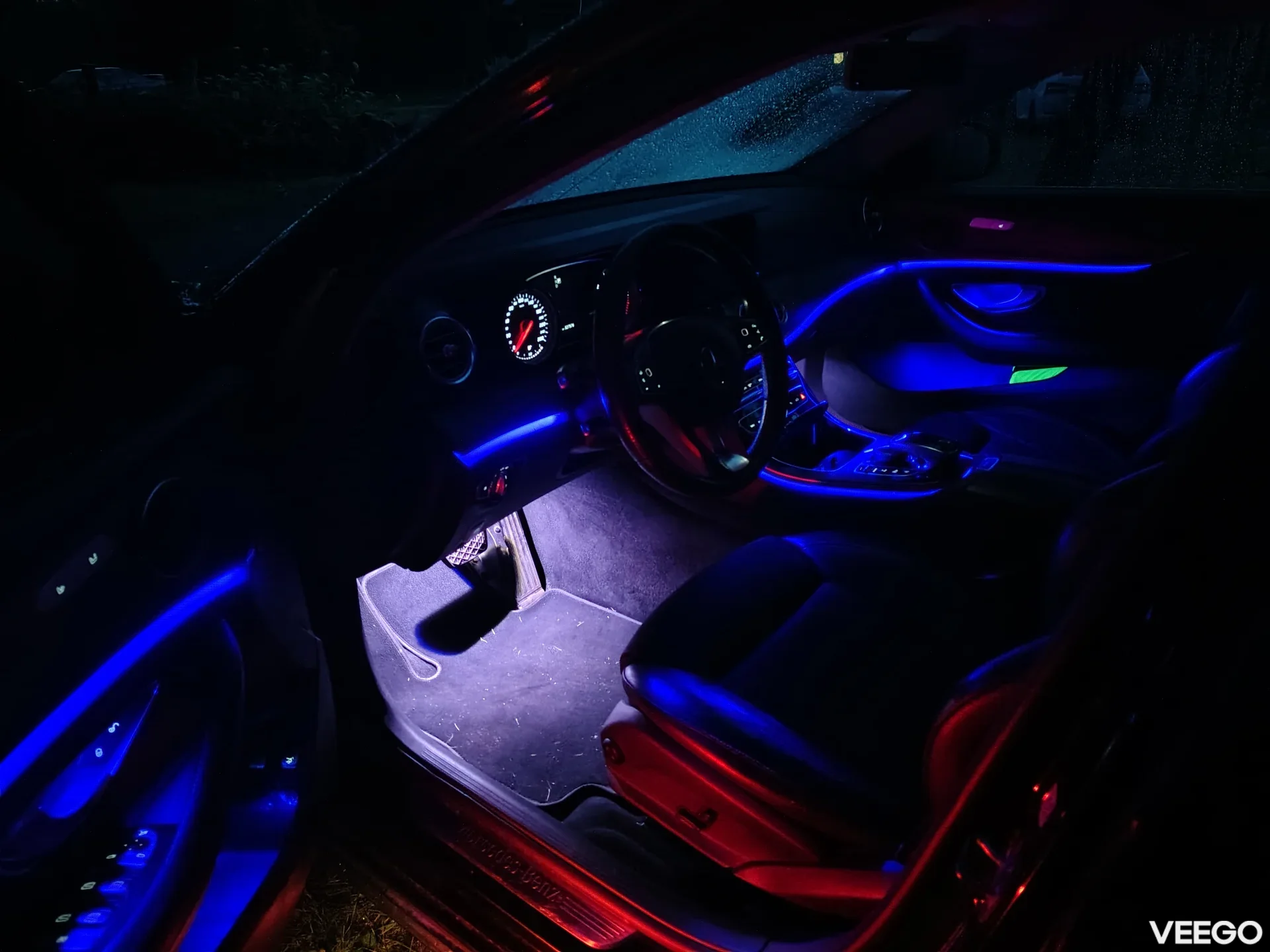 Mercedes-Benz E220 2.0 143kW