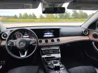 Mercedes-Benz E220 2.0 143kW thumbnail