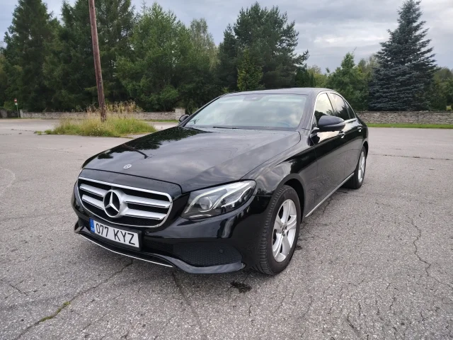 Image of Mercedes-Benz E220 2.0 143kW