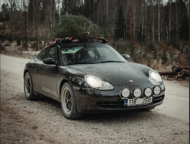 Image of Porsche 911 Carrera 4 3.4 221kW