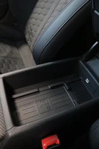 Audi RS 4 331kW thumbnail