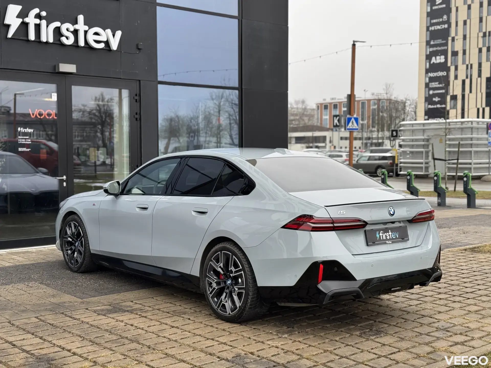 BMW i5 xDrive40 0.0 127kW