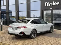 BMW i5 xDrive40 0.0 127kW thumbnail