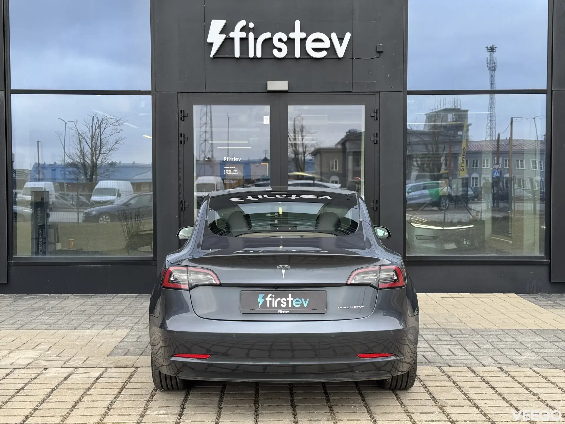 Tesla Model 3 Dual Motor Long Range 366kW