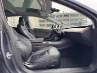 Tesla Model 3 Dual Motor Long Range 366kW thumbnail
