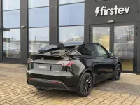 Tesla Model Y Dual Motor Long Range 378kW thumbnail