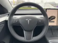 Tesla Model Y Dual Motor Long Range 378kW thumbnail