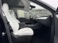 Tesla Model Y Dual Motor Long Range 378kW thumbnail