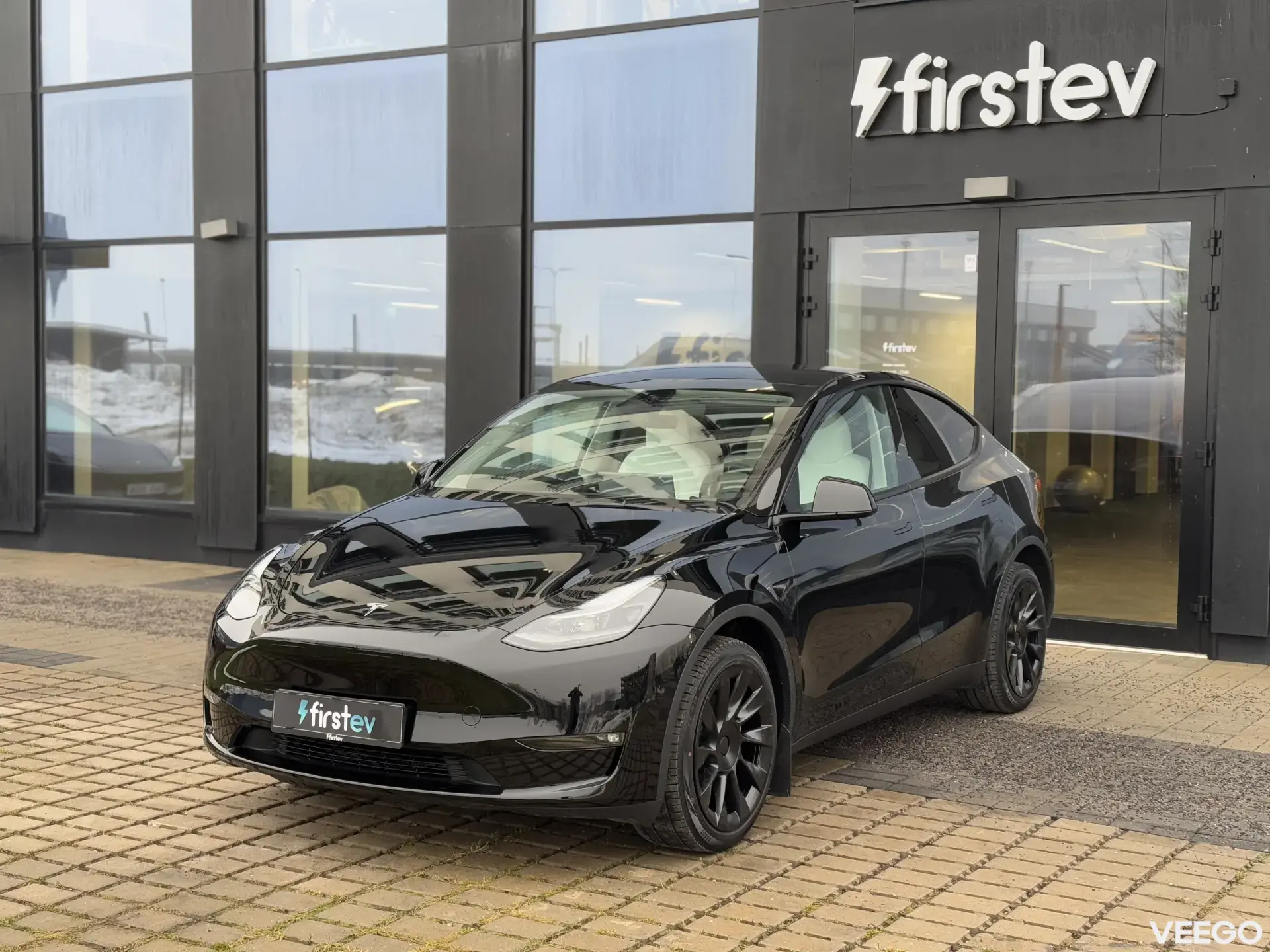 Tesla Model Y Dual Motor Long Range 378kW
