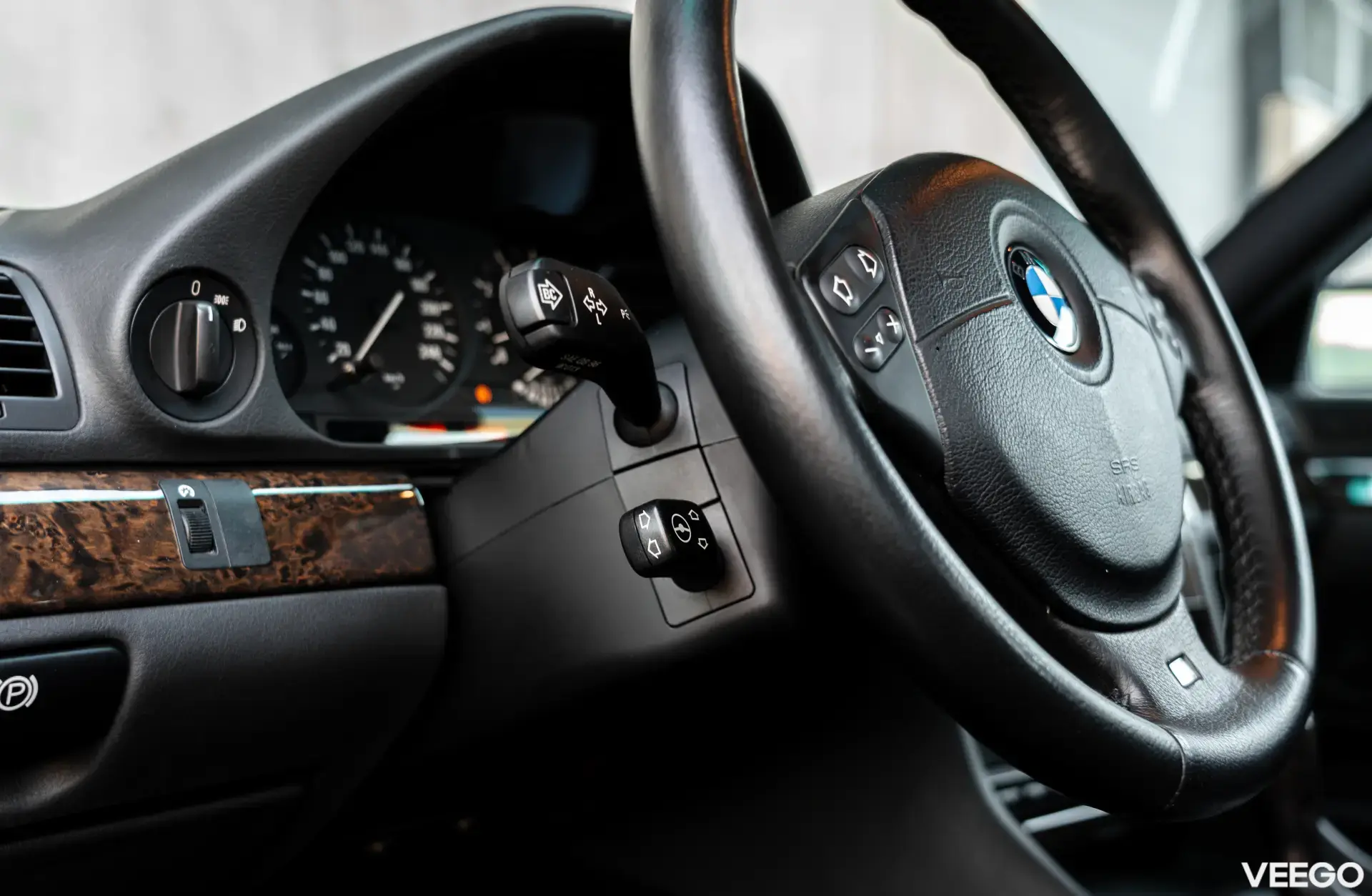 BMW 740I 4.4 210kW