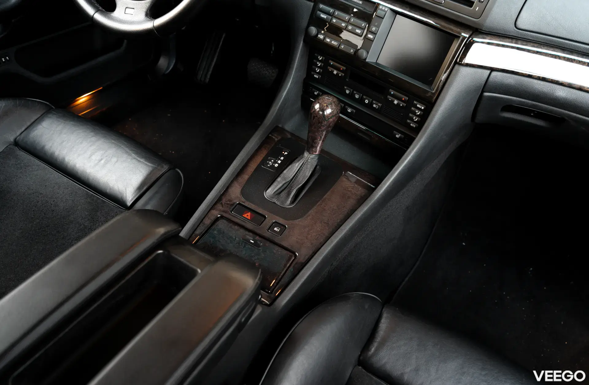 BMW 740I 4.4 210kW