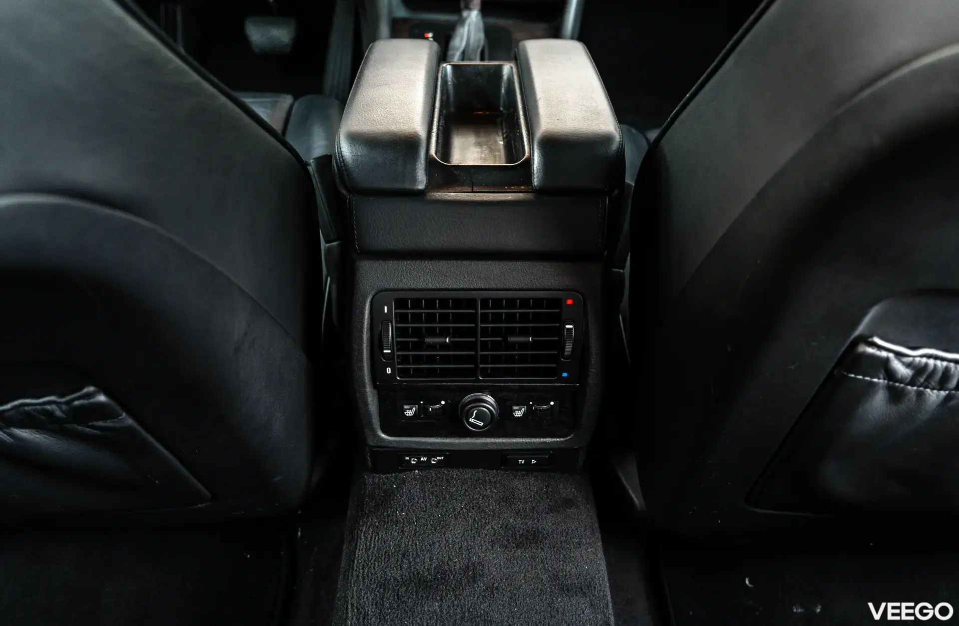 BMW 740I 4.4 210kW