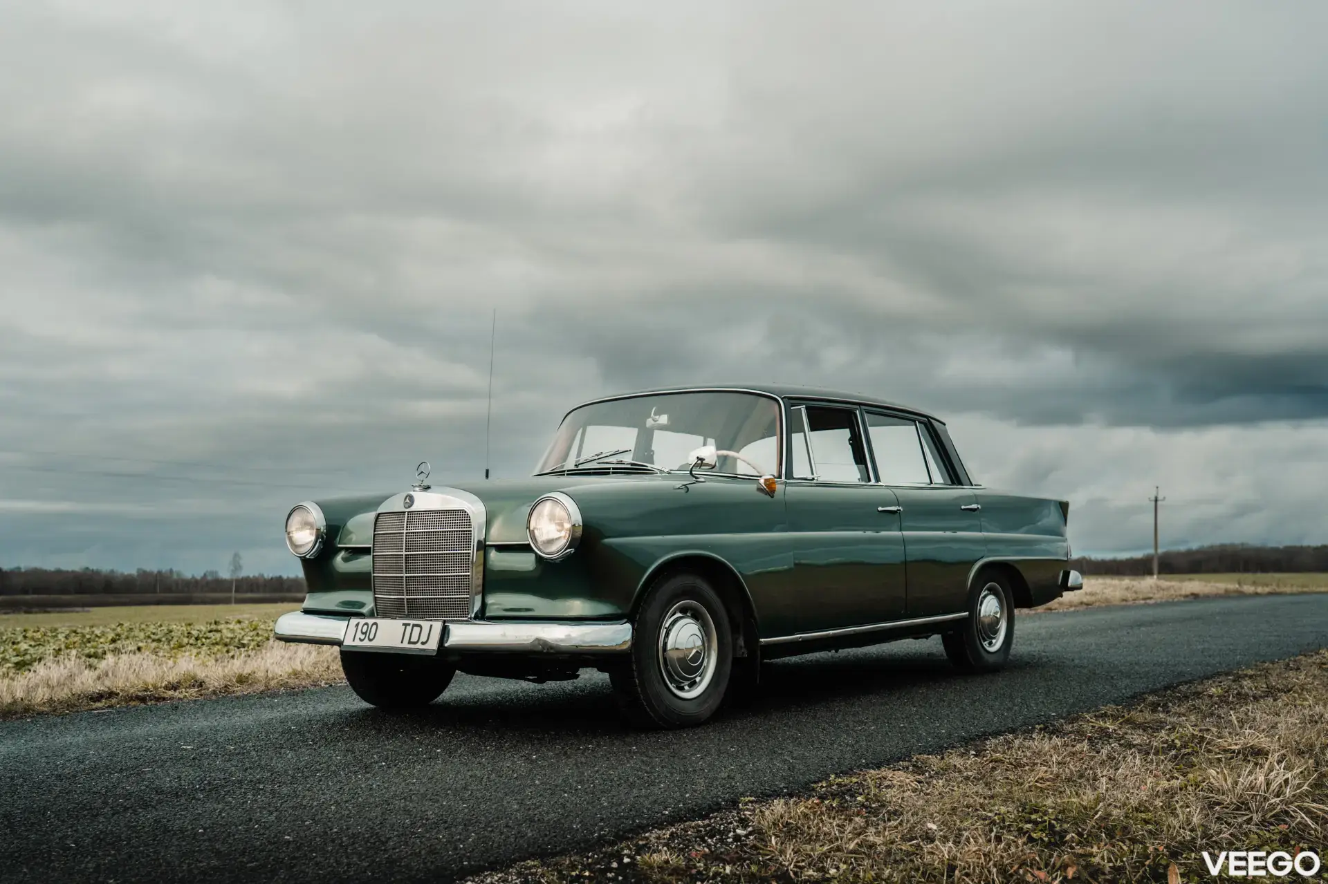Mercedes-Benz 190 C 1.9 66kW