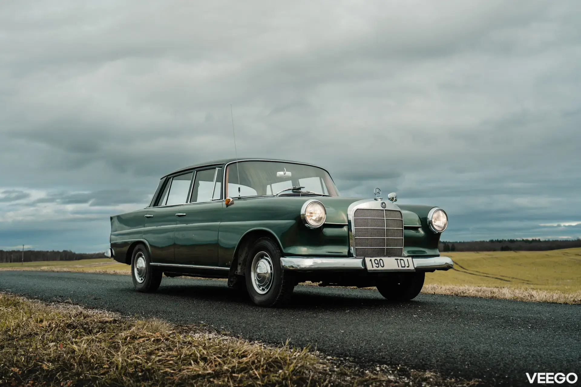 Mercedes-Benz 190 C 1.9 66kW