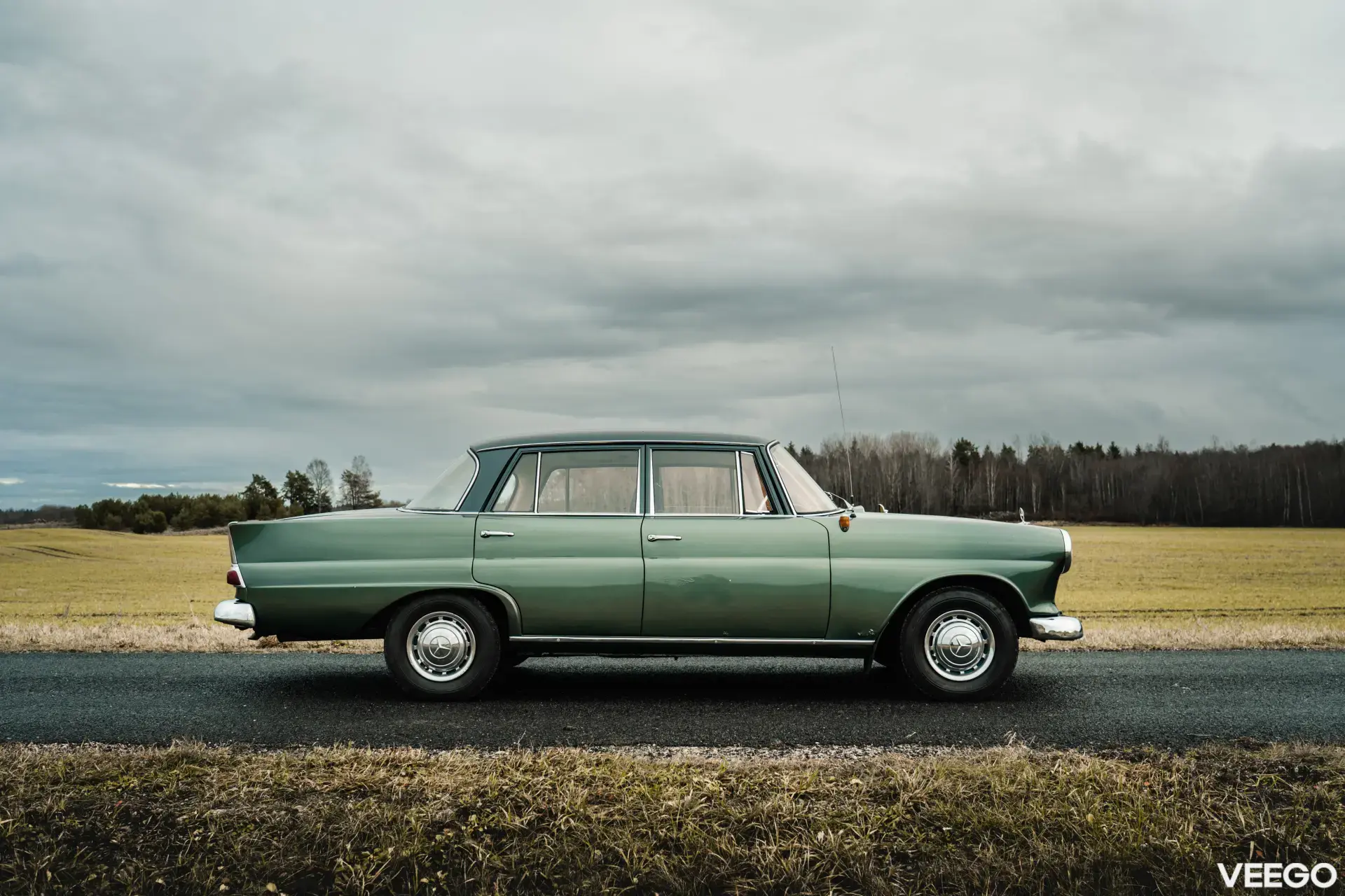 Mercedes-Benz 190 C 1.9 66kW