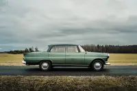 Mercedes-Benz 190 C 1.9 66kW thumbnail