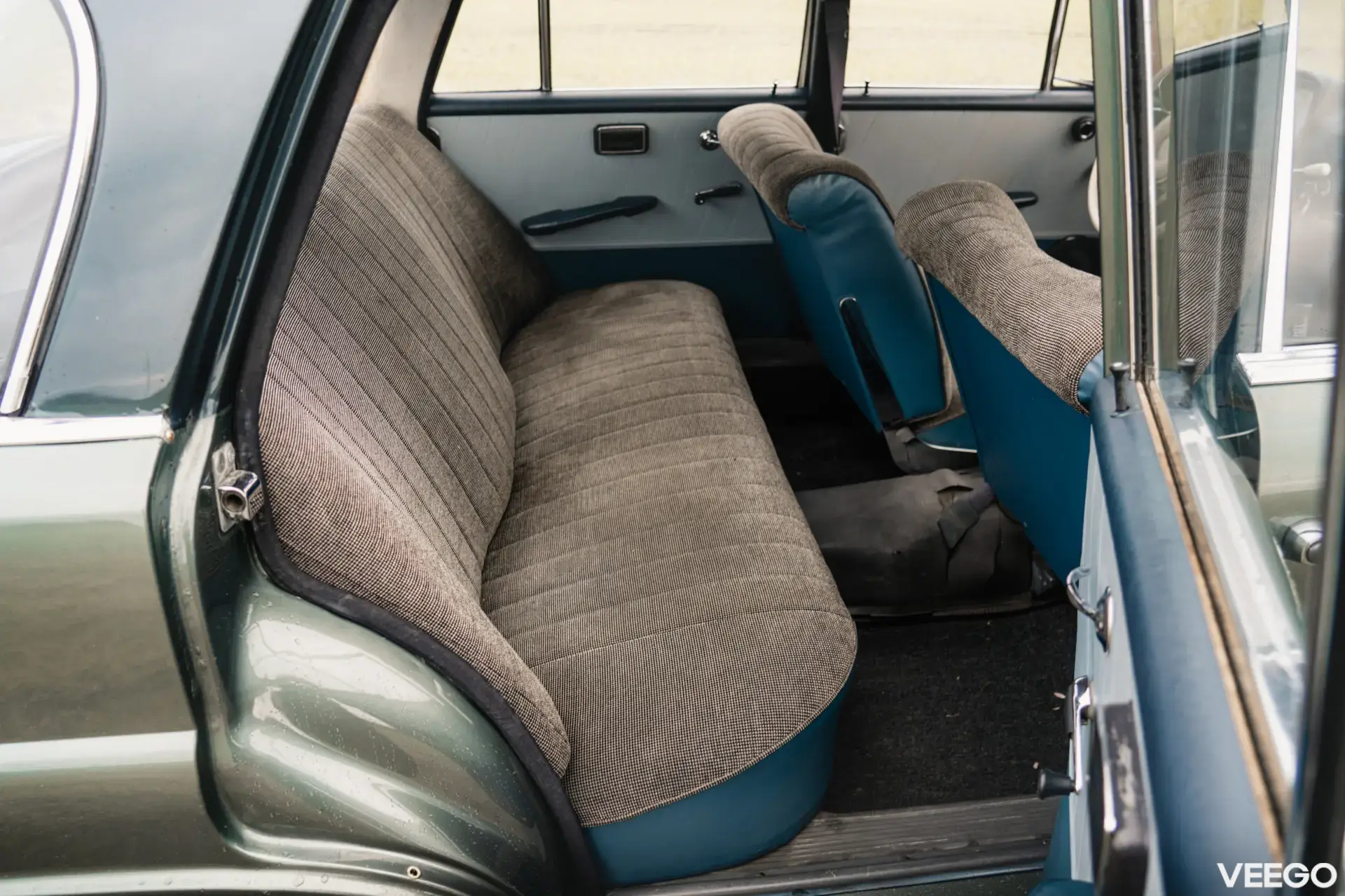 Mercedes-Benz 190 C 1.9 66kW
