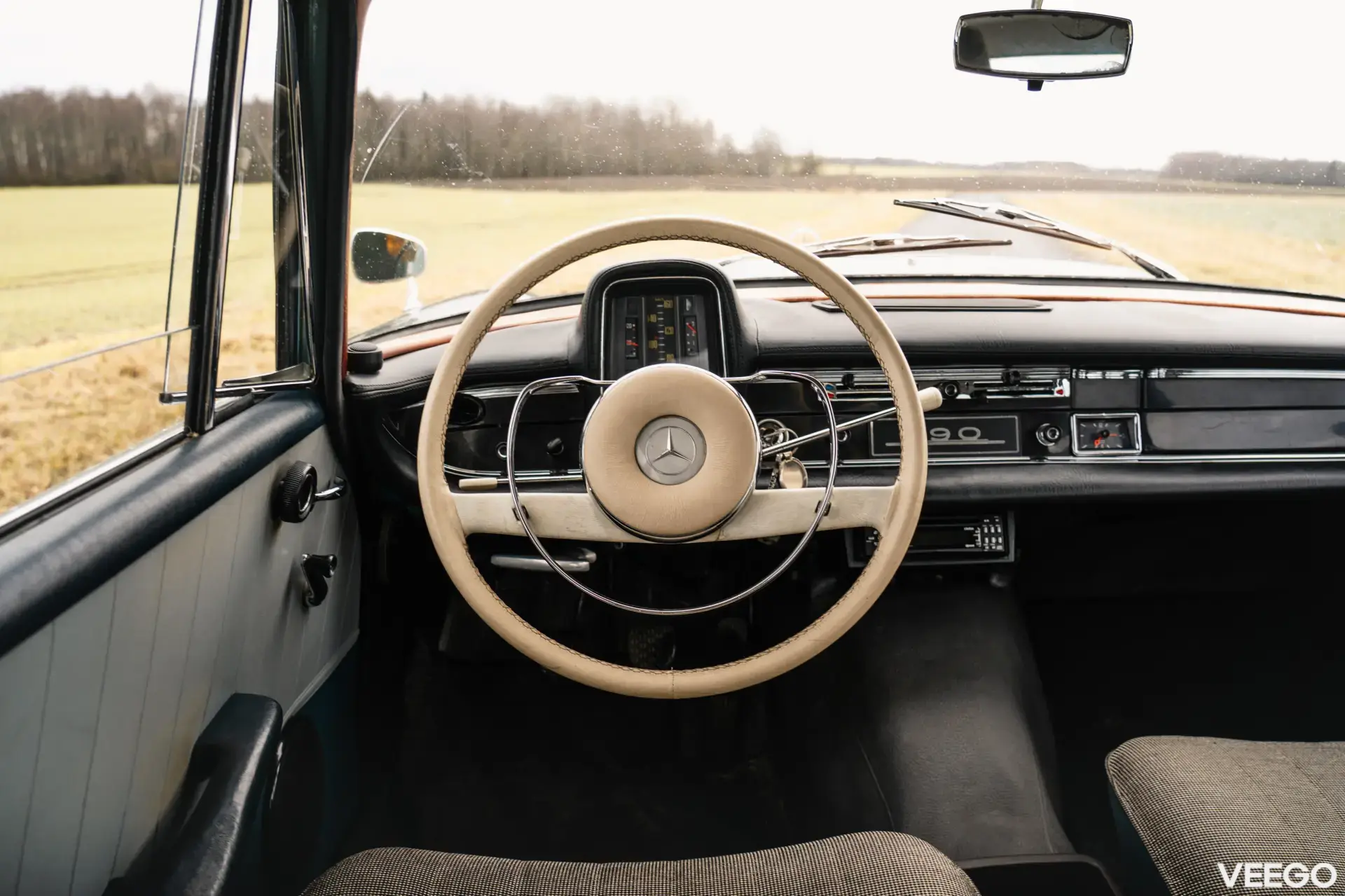 Mercedes-Benz 190 C 1.9 66kW