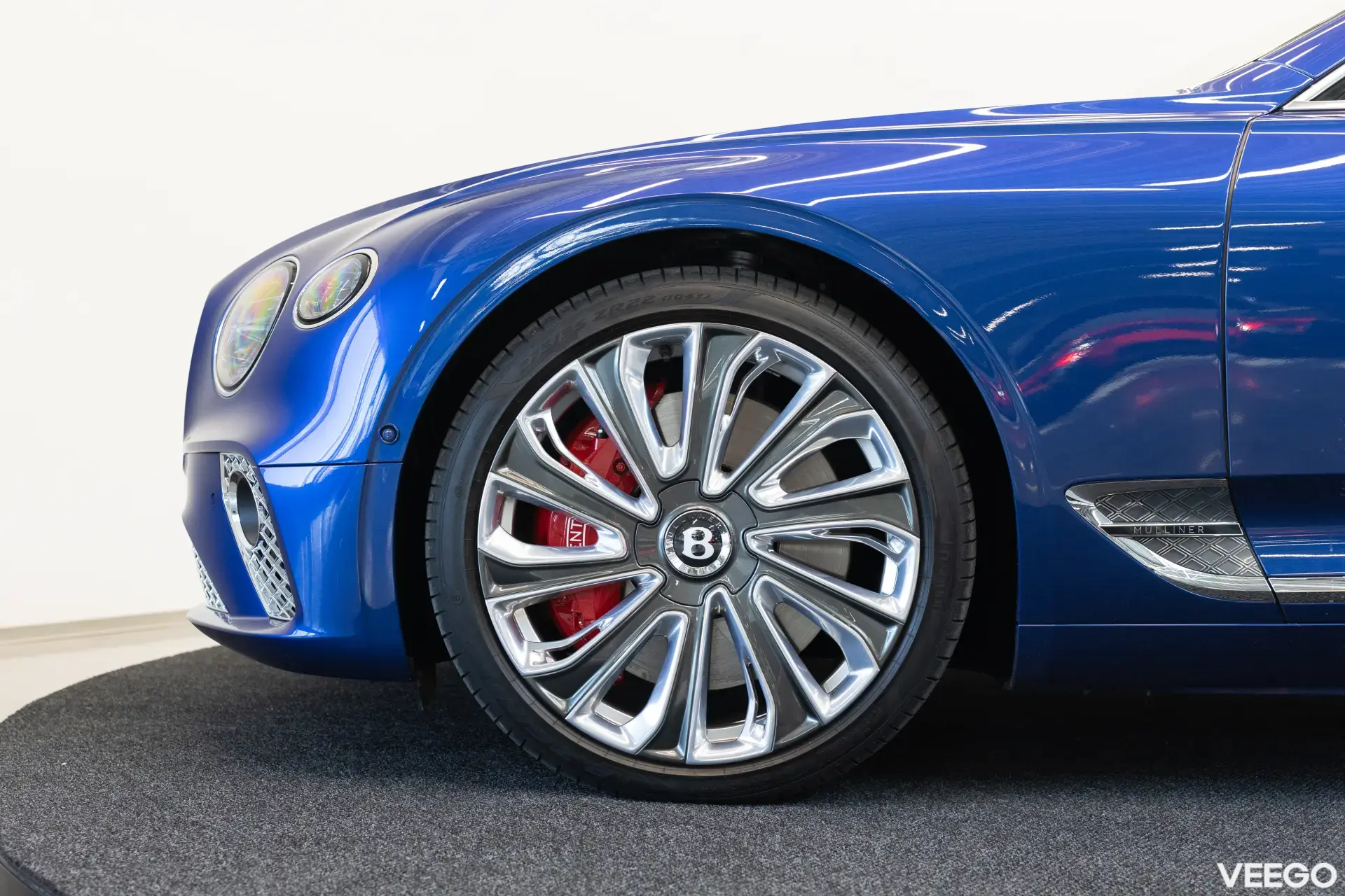 Bentley CONTINENTAL GTC W12 Mulliner 6 485kW