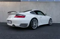 Porsche 911 Turbo 3.6 309kW thumbnail