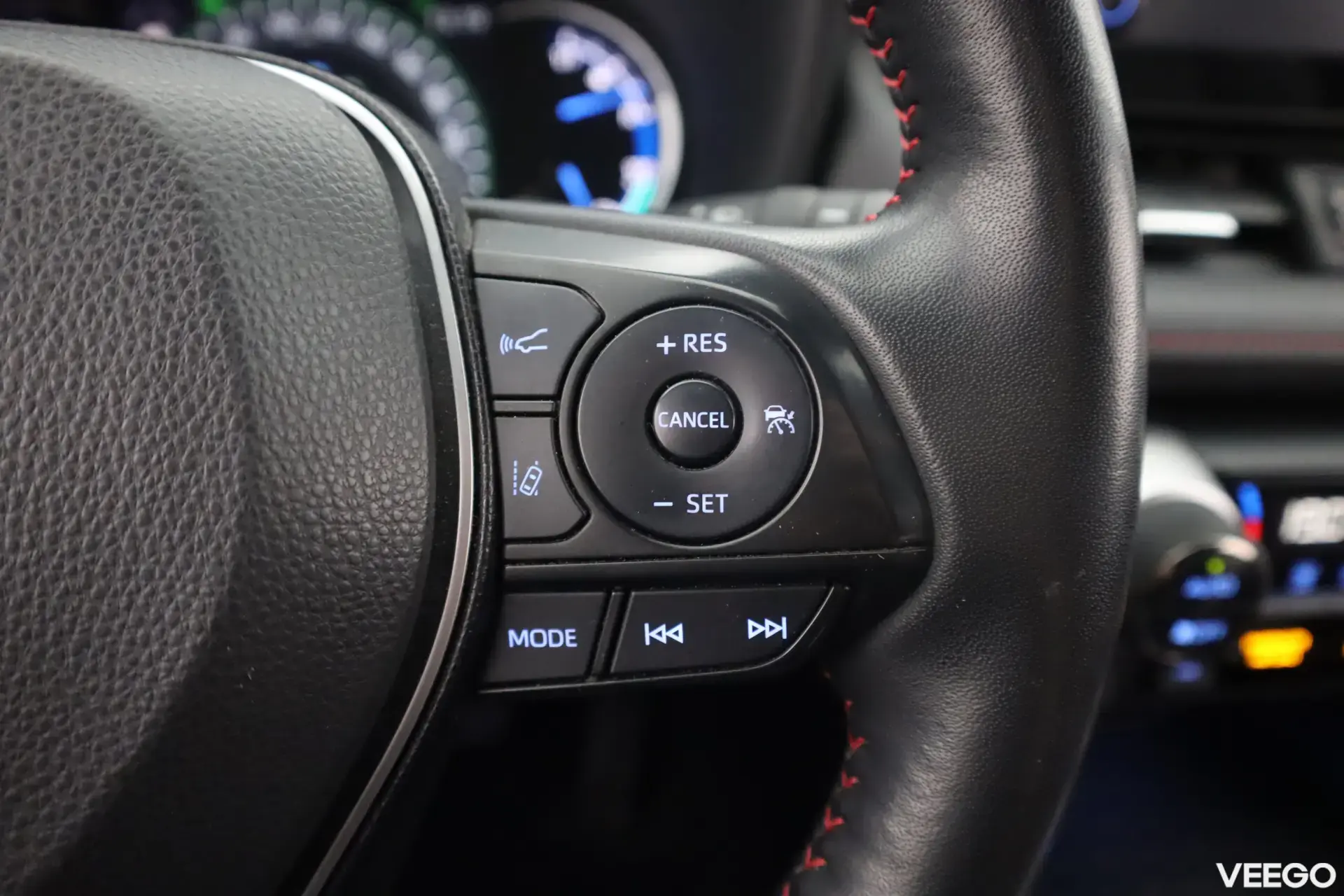Suzuki Across 2,5 PLUG-IN HYBRID 4WD GLX CVT 225kW