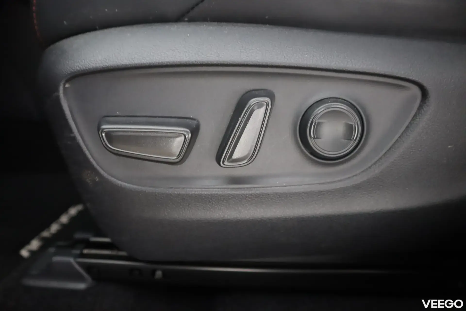 Suzuki Across 2,5 PLUG-IN HYBRID 4WD GLX CVT 225kW
