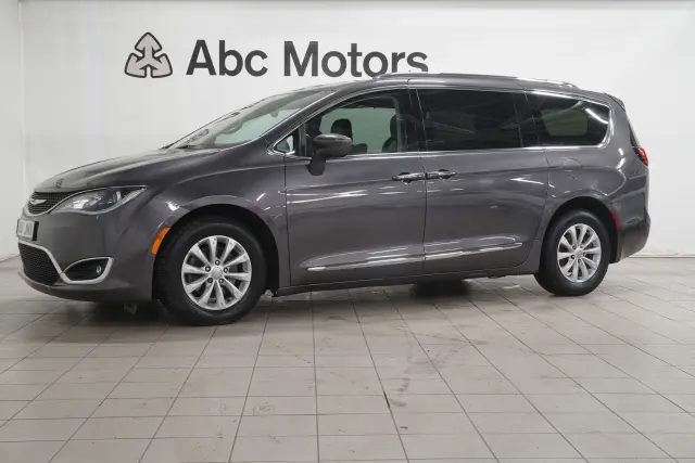 Image of Chrysler Pacifica Touring 3.6 214kW