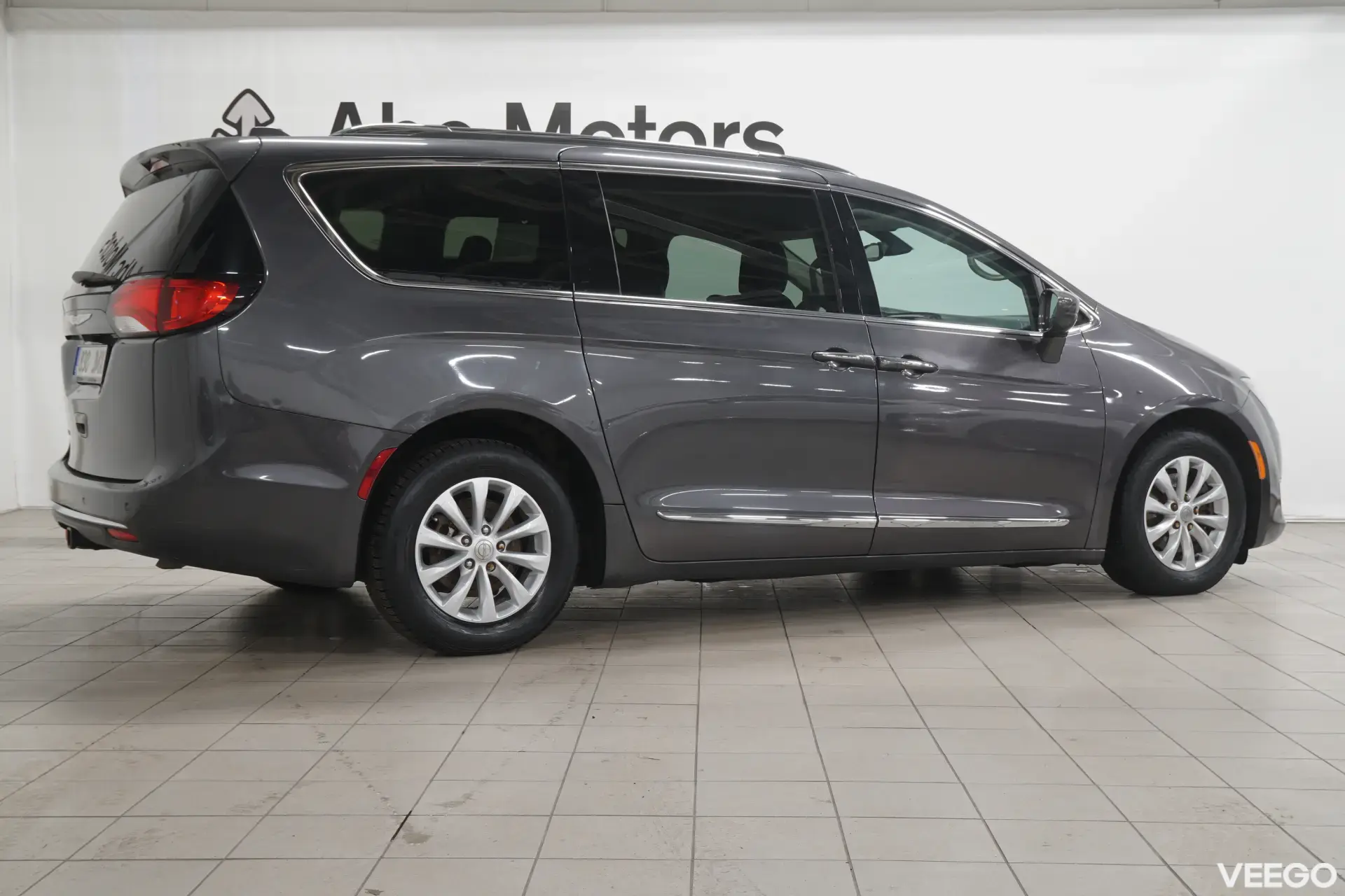 Chrysler Pacifica Touring 3.6 214kW