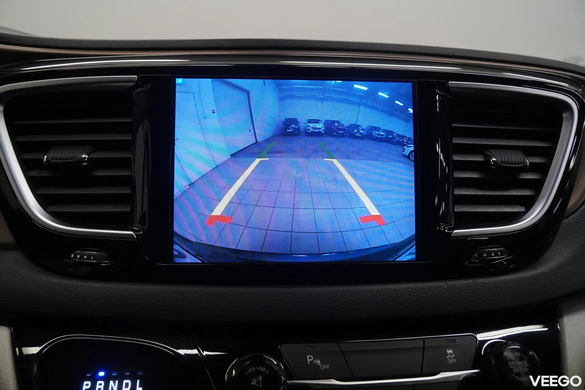 Chrysler Pacifica Touring 3.6 214kW