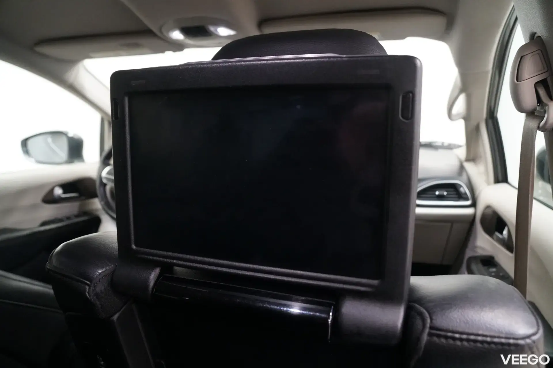 Chrysler Pacifica Touring 3.6 214kW