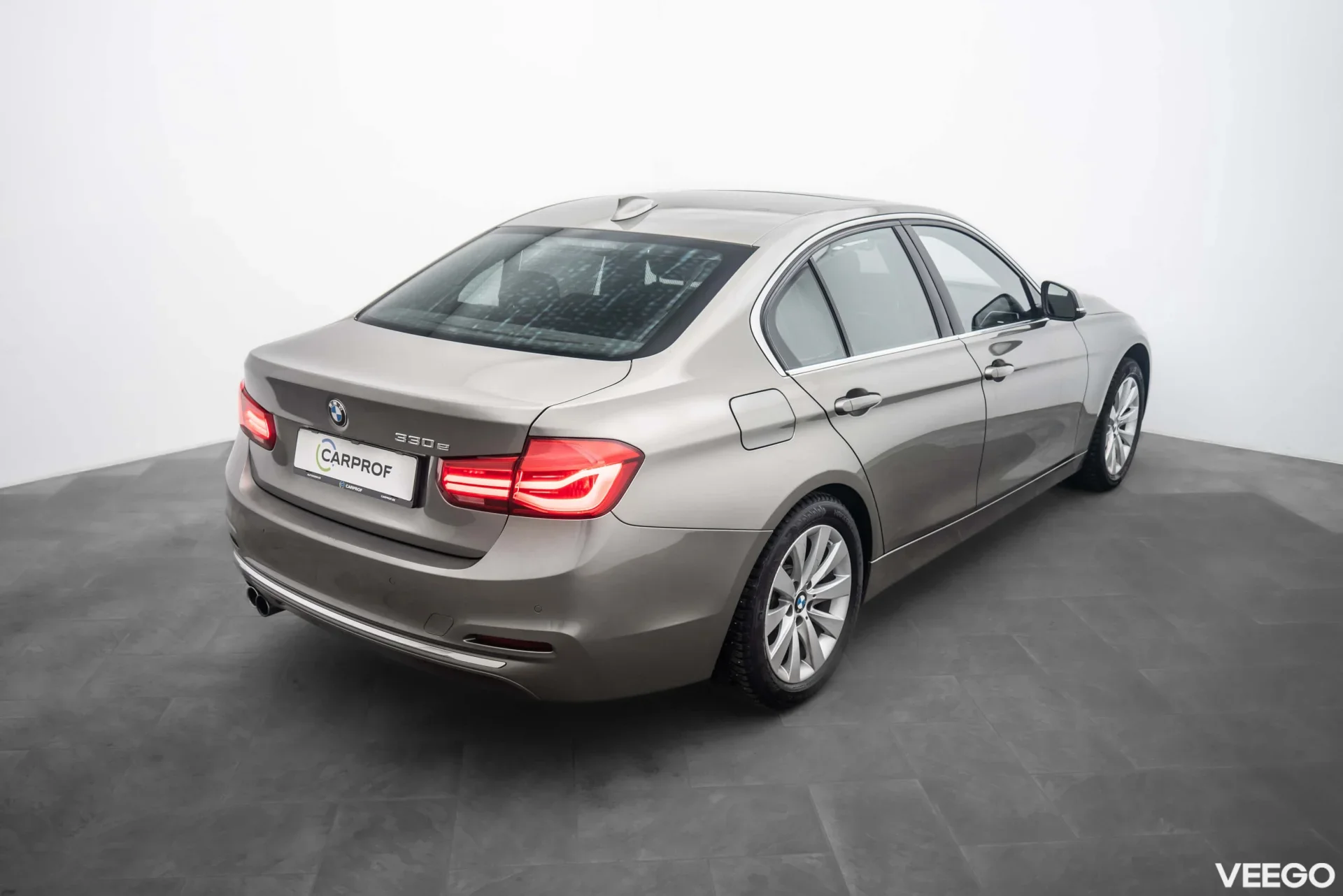 BMW 330 e iPerformance Luxury Line 2.0 185kW