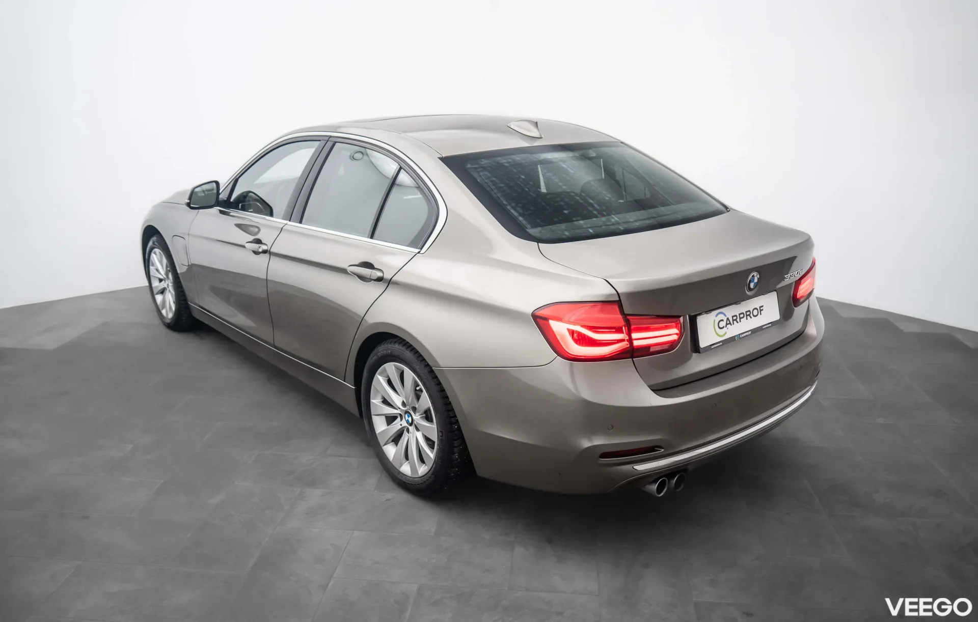 BMW 330 e iPerformance Luxury Line 2.0 185kW